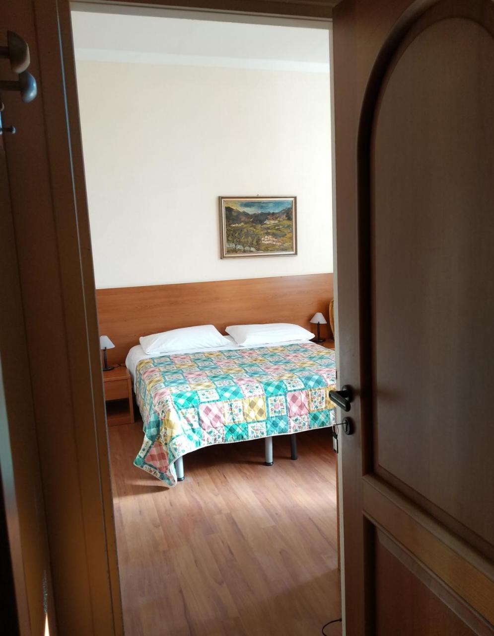 Hotel Lucciola Bordighera Esterno foto