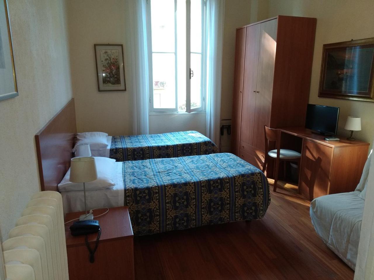 Hotel Lucciola Bordighera Esterno foto